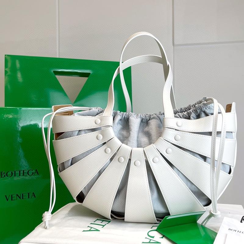 Bottega Veneta Handbags 651577 white